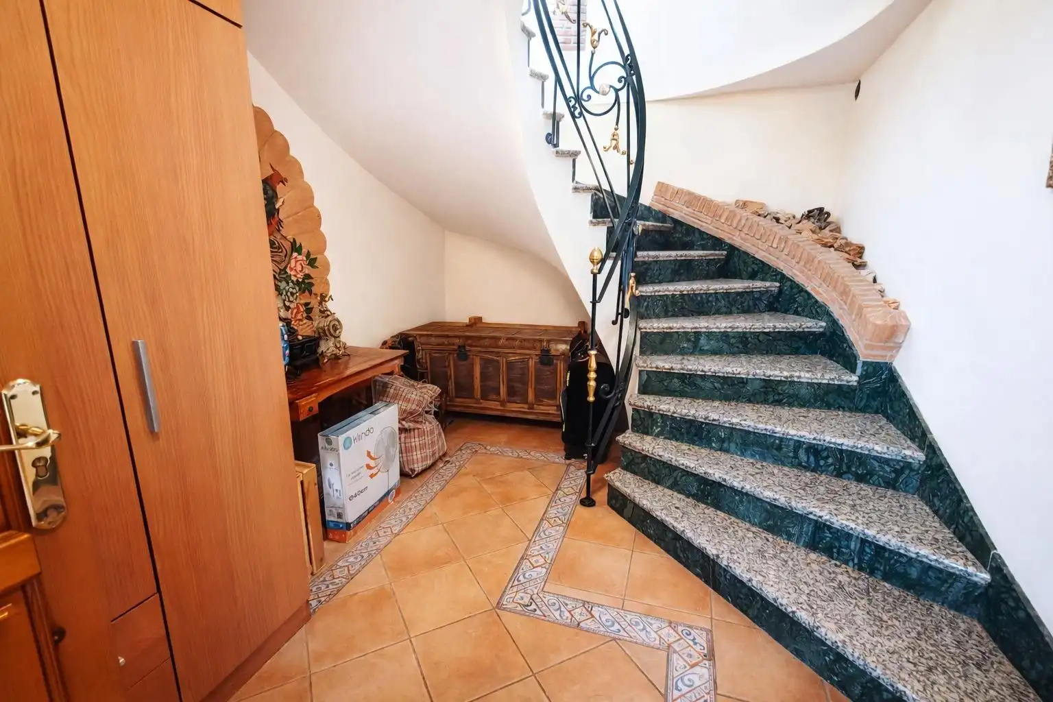 Houses for sale in Güevéjar  with Private garden, Terrace and Storage room