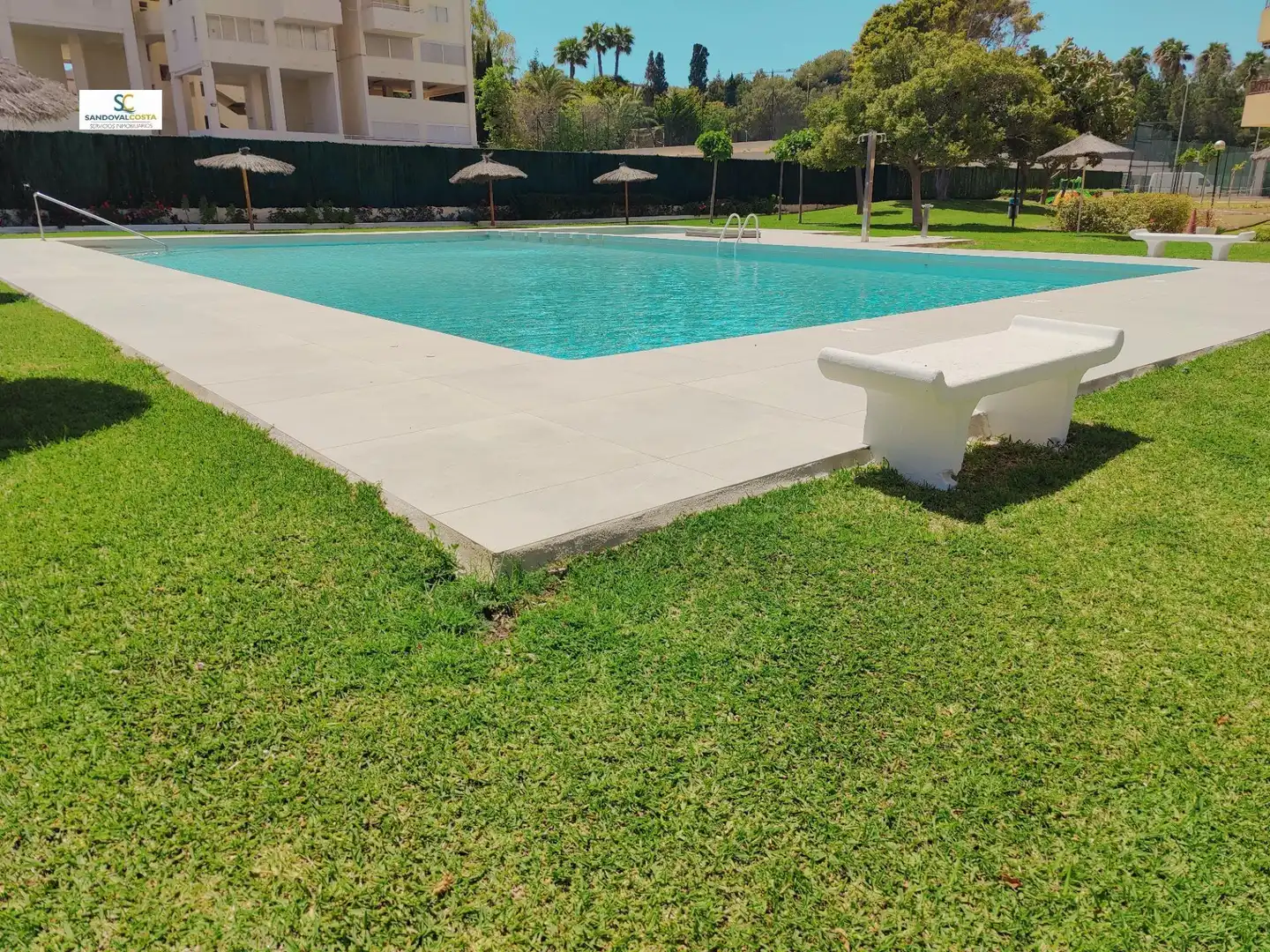 Schwimmbecken von Wohnung zum Verkauf in Alicante / Alacant mit Klimaanlage und Gemeinschaftspool