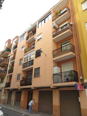 Piso en Venta en Carrer de Juan de Celaya, 25 en La Creu Coberta