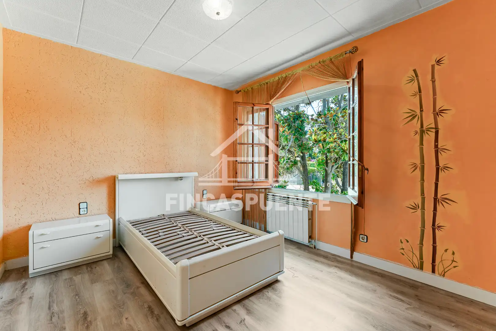 Habitación de Casa o chalet en venta en Tiana con Jardín privado, Terraza y Piscina