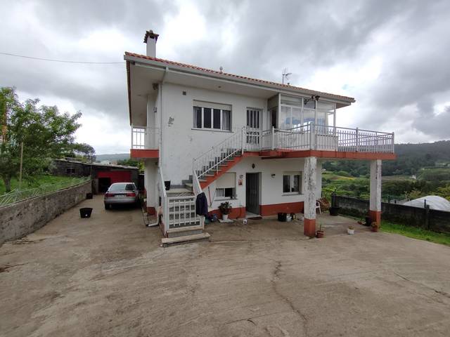 Casa-chalet en Venta en Lugar Quintans en Lousame