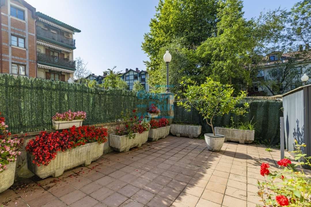 Terrassa de Pis en venda en Irun  amb Calefacció i Terrassa