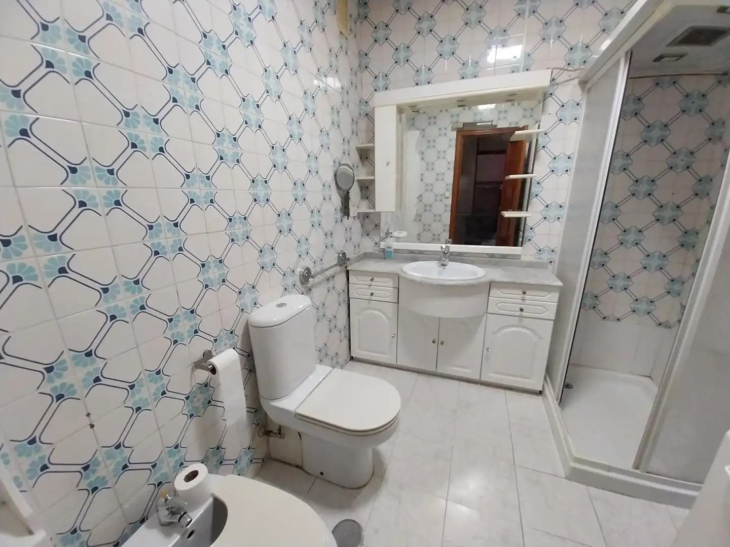 Baño de Piso en venta en Valladolid con Calefacción, Parquet y Balcón