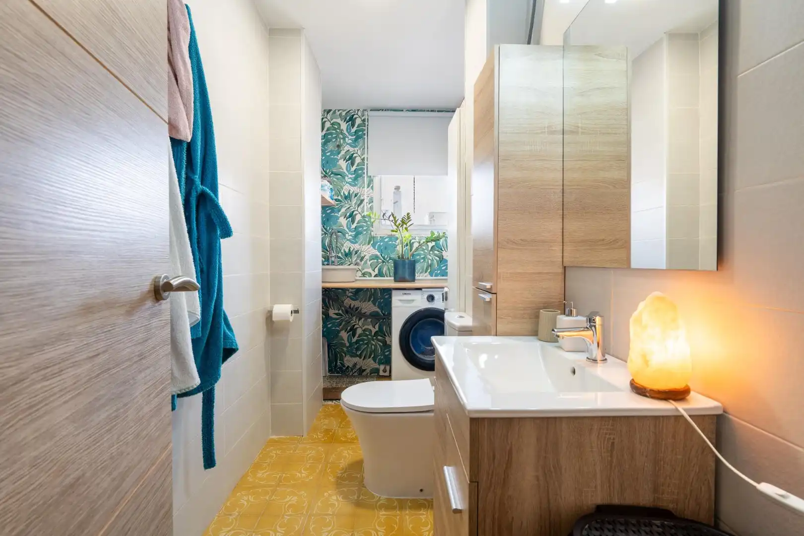 Baño de Piso en venta en Almería con Aire acondicionado, Calefacción y Terraza