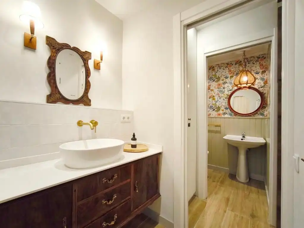 Badezimmer von Wohnung zum Verkauf in Campdevànol mit Heizung, Terrasse und Möbliert