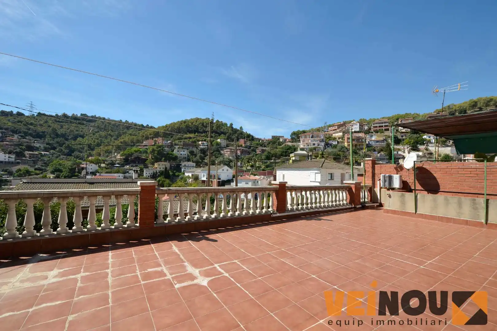 Casa amb terrassa en venda a Santa Coloma de Cervelló, imagen 3