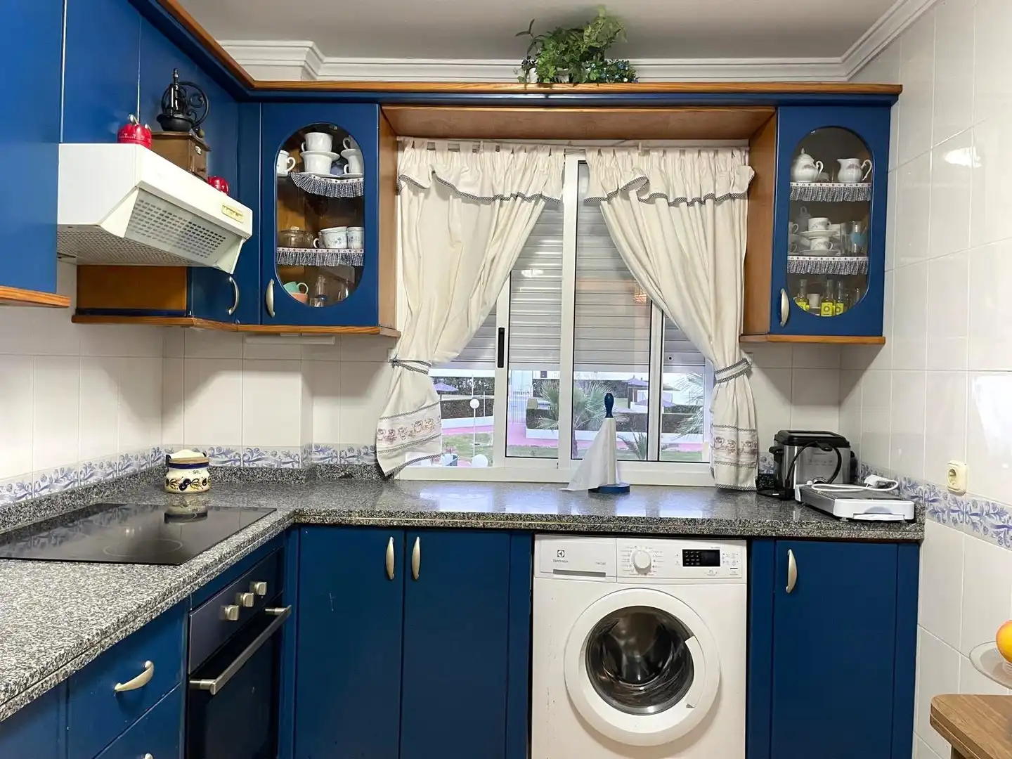 Cocina de Piso en venta en Almonte con Calefacción, Terraza y Amueblado