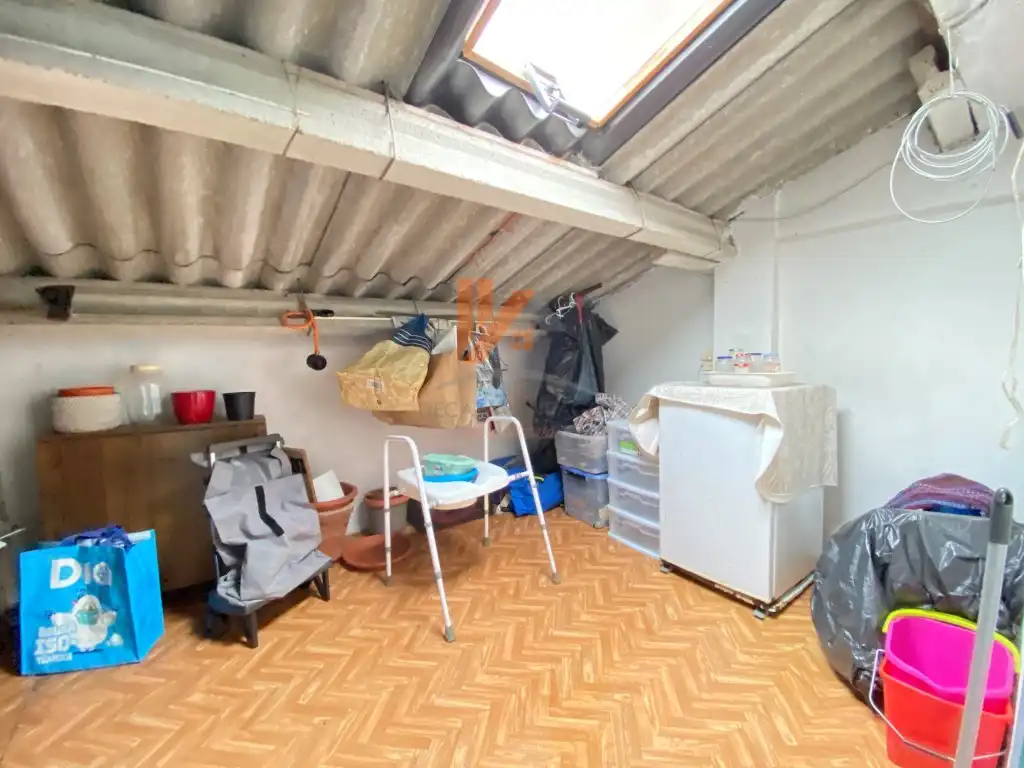 Piso en venta en Santiago de Compostela  con Calefacción y Horno