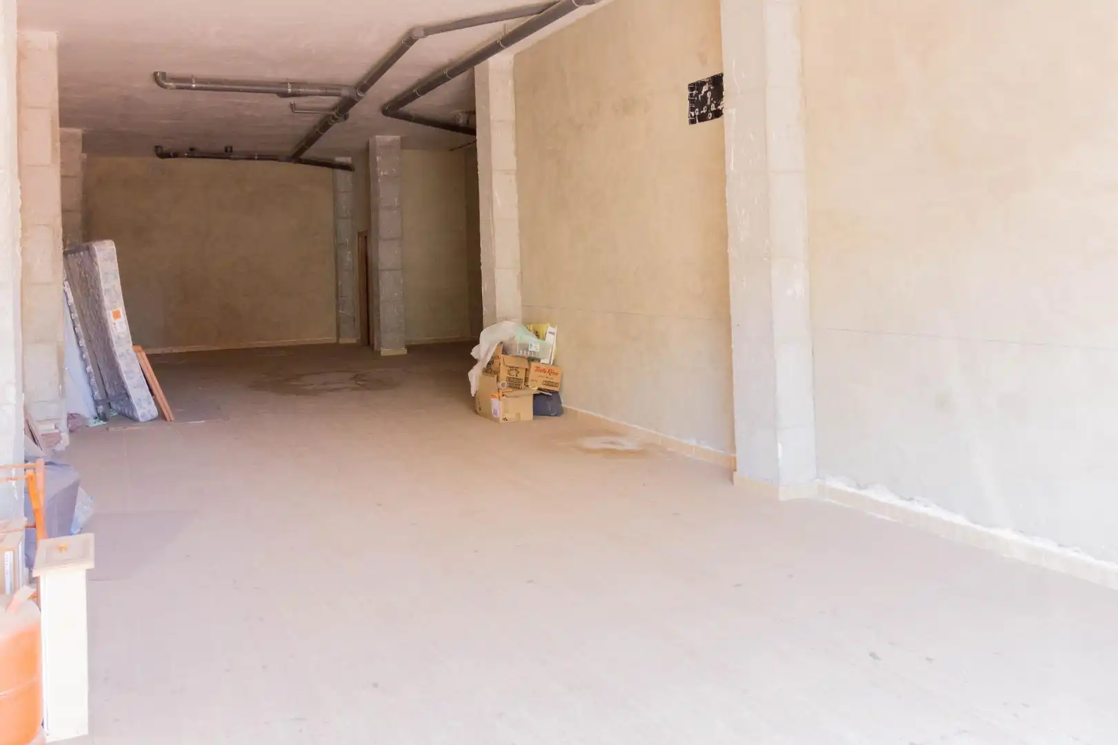 Local comercial de lloguer a Calle Medico Antonio Simon, imagen 2