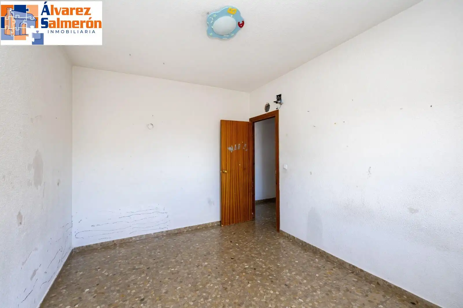 Schlafzimmer von Haus oder Chalet zum Verkauf in La Zubia mit Klimaanlage, Privatgarten und Terrasse