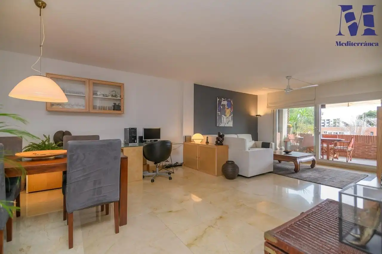 Living room of Flat for sale in Castelldefels  with Heating, Parquet flooring and Terrace