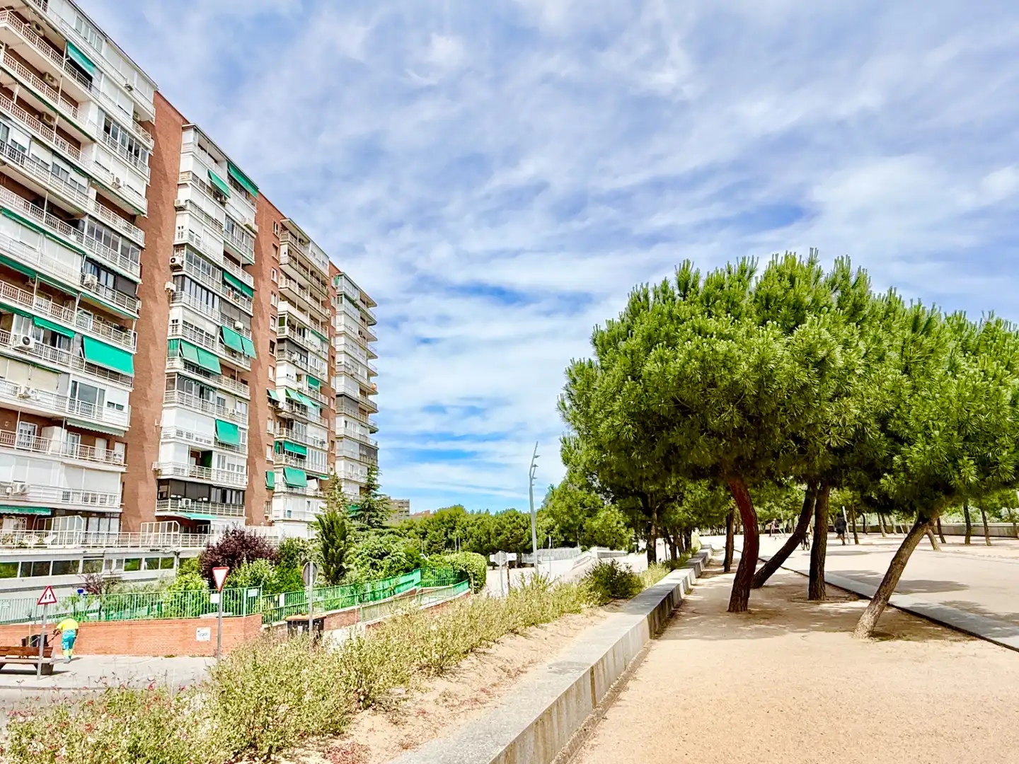 Exterior view of Flat for sale in Madrid  with Heating, Parquet flooring and Terrace