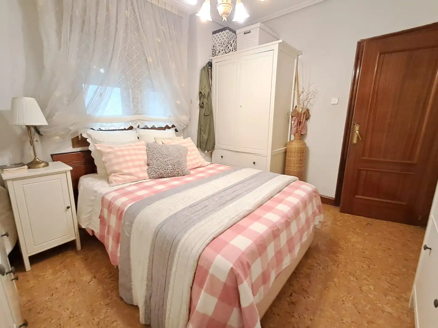 Schlafzimmer von Wohnung zum Verkauf in Barakaldo  mit Heizung, Möbliert und Ofen