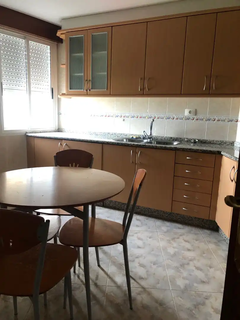Piso con ascensor en venta en Silleda, imagen 2