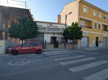 Adossat en venda a Avenida San Miguel 3