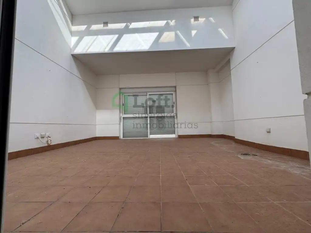Dachboden zum Verkauf in Badajoz mit Klimaanlage, Heizung und Terrasse