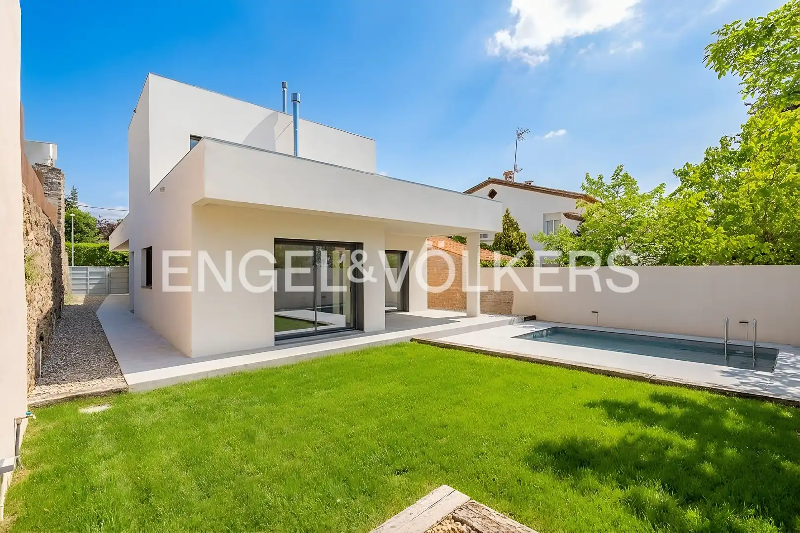 Vista exterior de Casa o chalet en venta en Matadepera con Calefacción, Parquet y Terraza