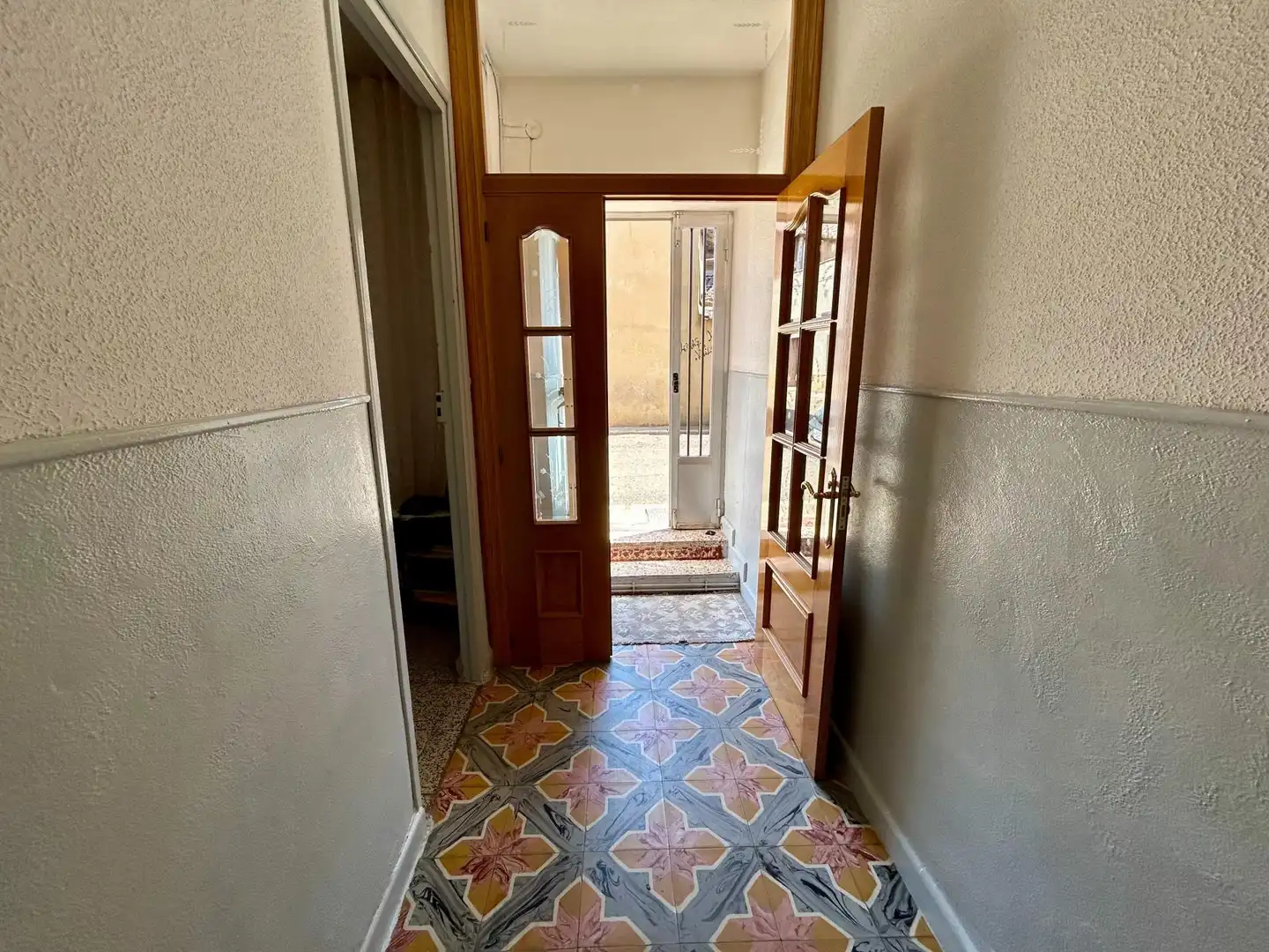 Casa adosada en venda en Valencia de Don Juan amb Calefacció