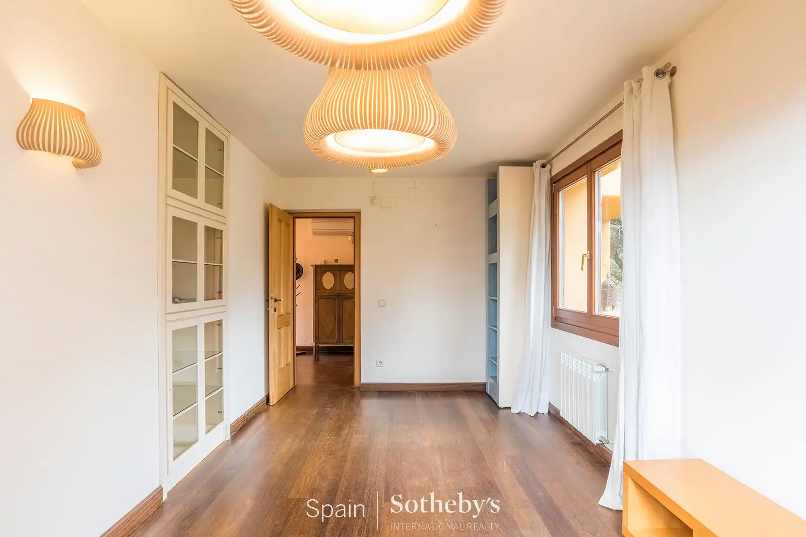 Menjador de Casa o xalet en venda en Las Rozas de Madrid amb Aire condicionat, Calefacció i Jardí privat