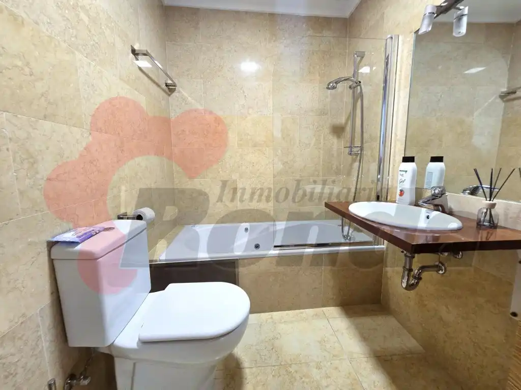 Apartament de lloguer a Rua Doutor Castro, Centro - Recinto Amurallado