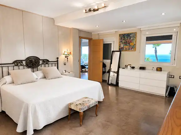 Habitación de Apartamento en venta en Torrox con Aire acondicionado, Calefacción y Jardín privado