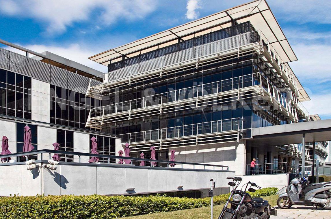 Vista exterior de Oficina en venda en El Prat de Llobregat amb Aire condicionat i Terrassa