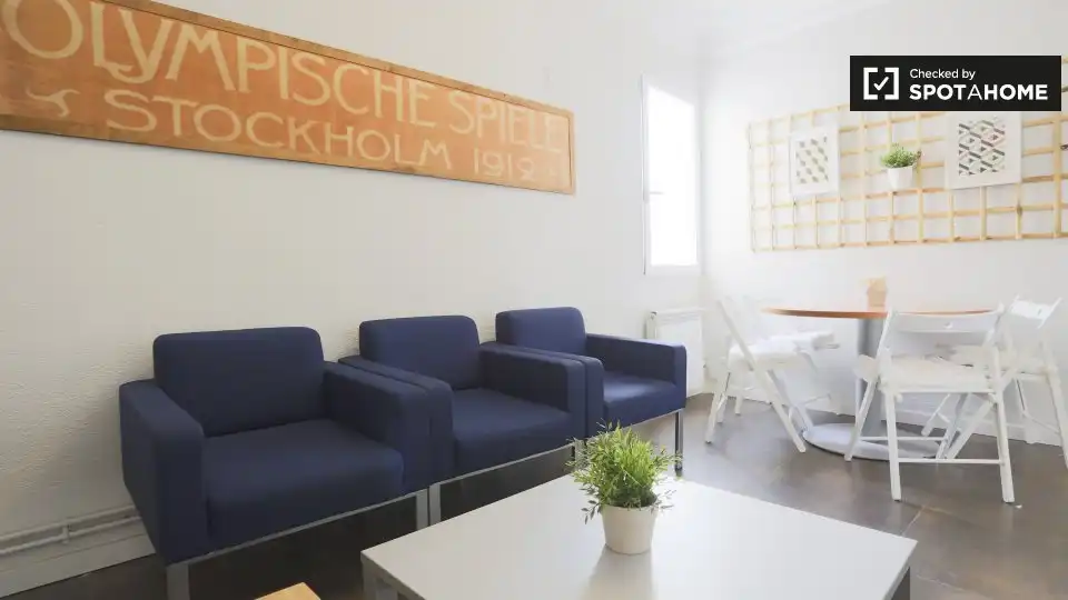 Sala de estar de Piso de alquiler en Madrid con Aire acondicionado, Calefacción y Amueblado