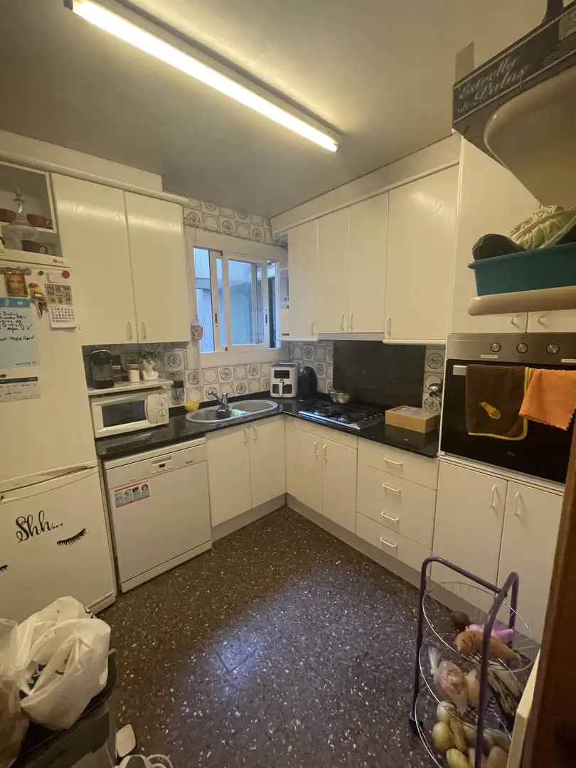 Cuina de Pis en venda en Girona amb Aire condicionat, Calefacció i Balcó