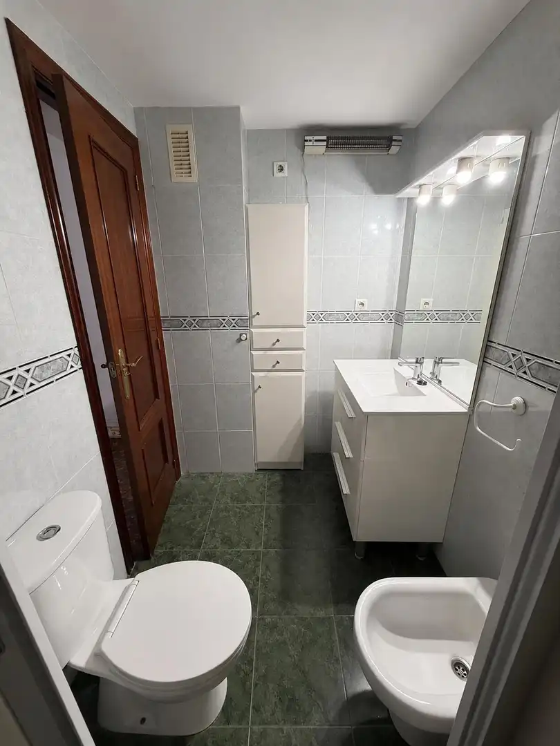 Bathroom of Flat for sale in Valencia  with Balcony