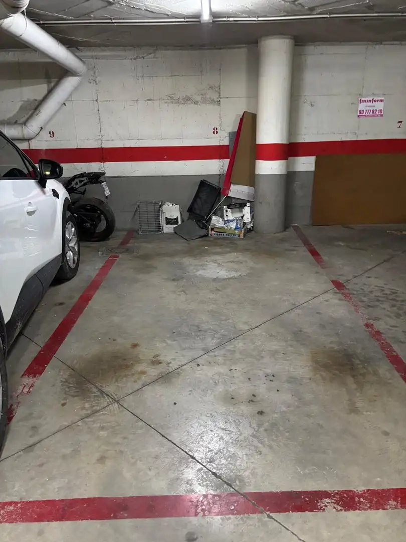 Parkplatz zum Verkauf in Nucli Urbà, imagen 4
