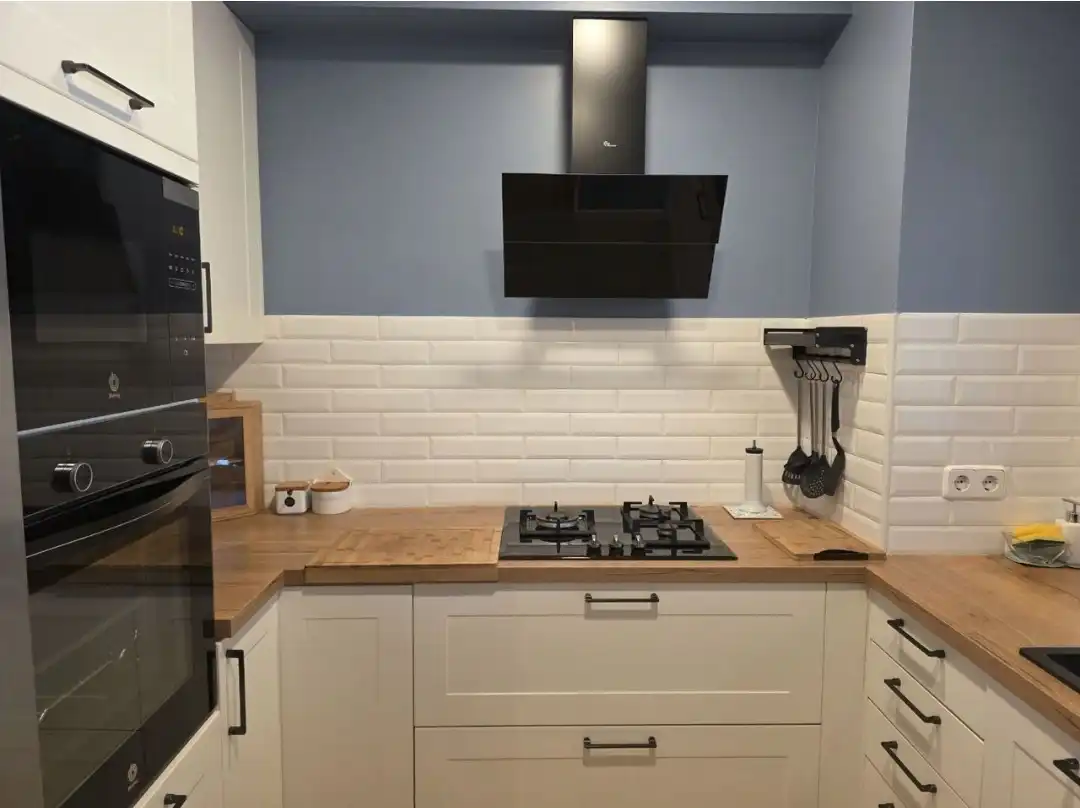 Cocina de Casa adosada de alquiler en Begur con Aire acondicionado, Calefacción y Jardín privado