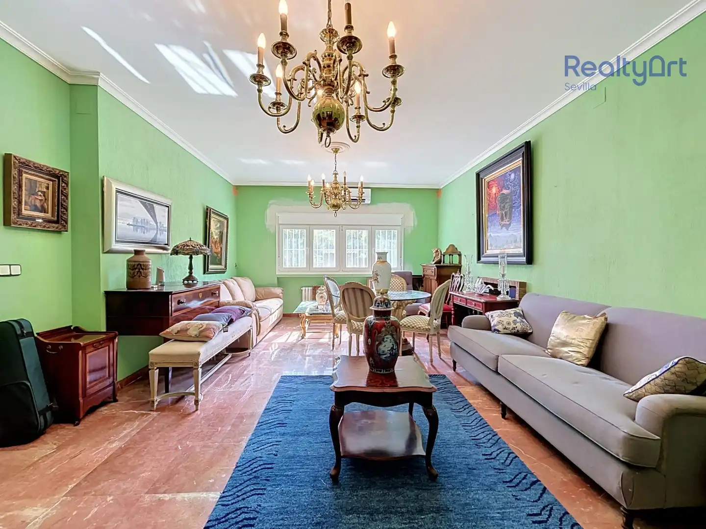 Living room of Houses for sale in Alcalá de Guadaira  with Air Conditioner, Heating and Private garden