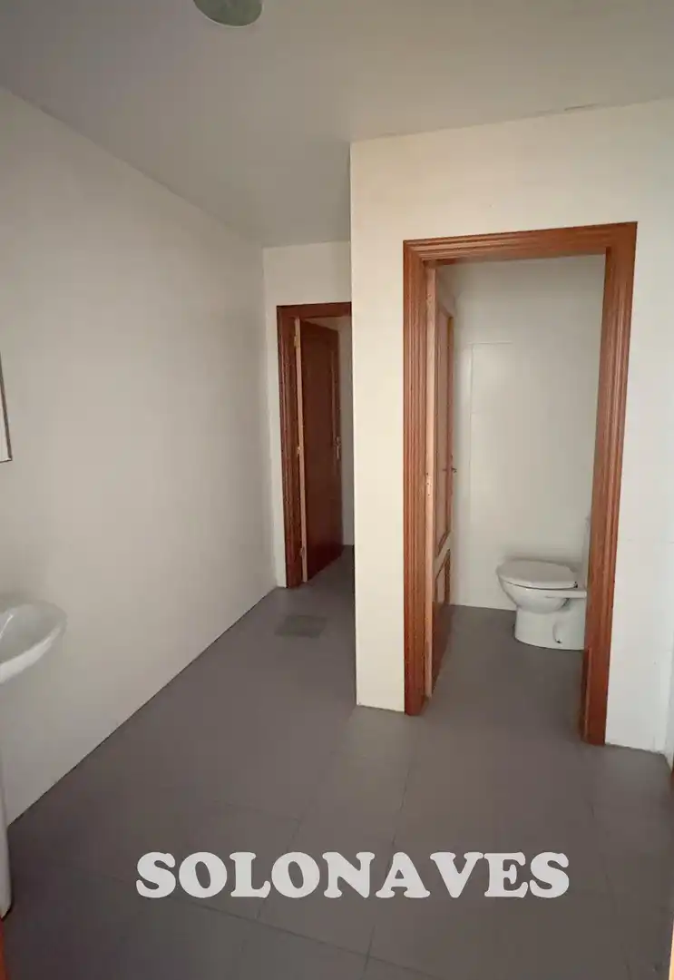 Baño de Nave industrial de alquiler en Leciñena