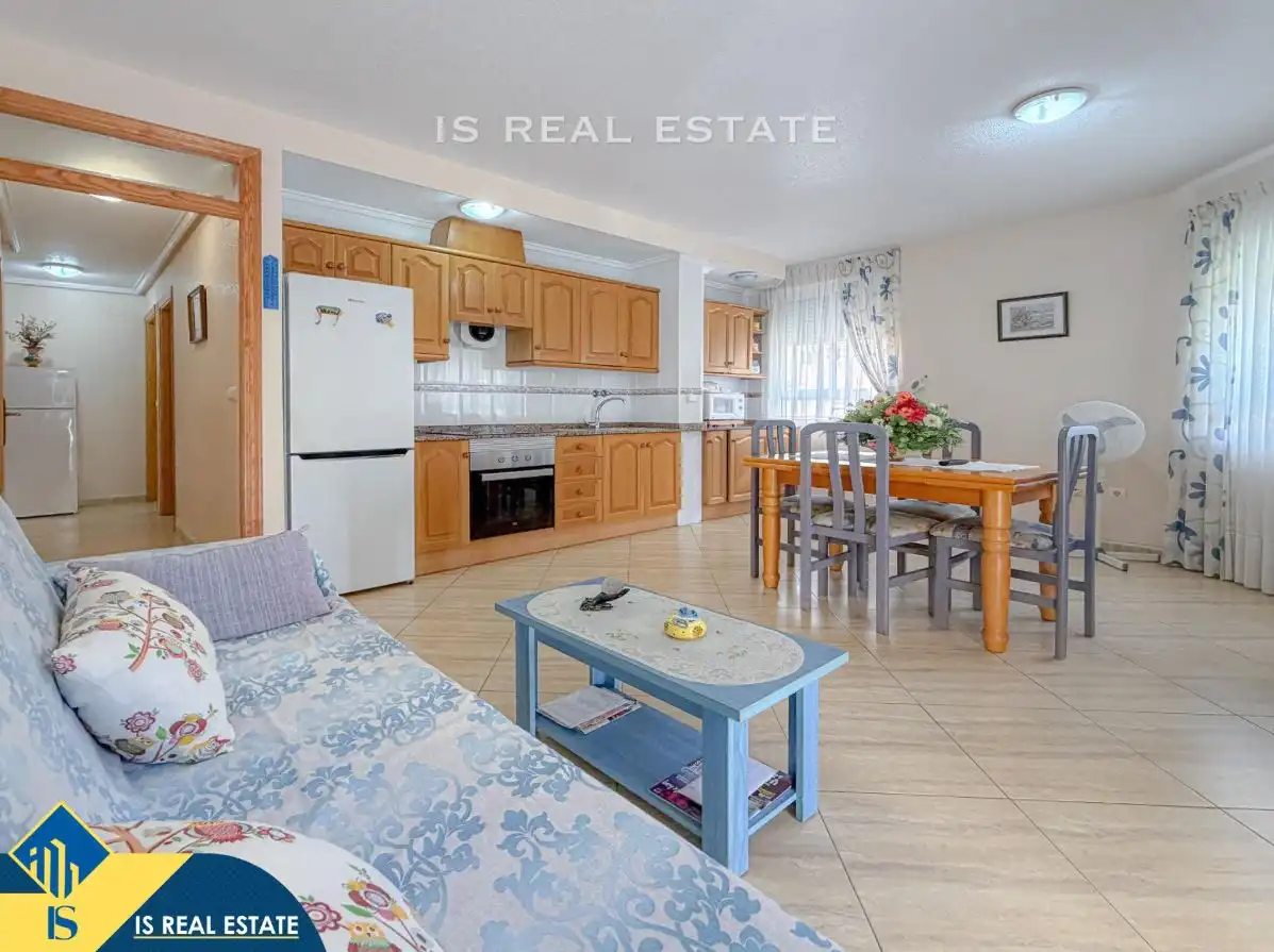 Apartment with lift for sale in Playa del Cura