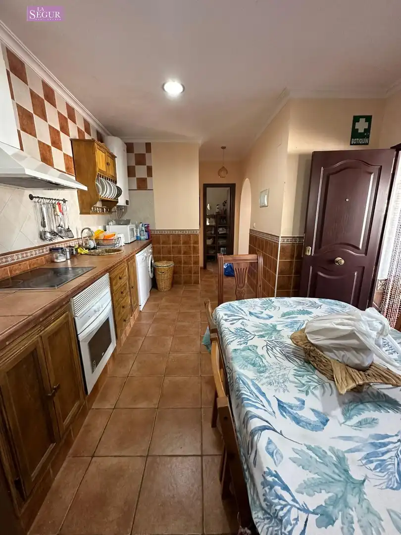 Cocina de Casa o chalet en venta en Conil de la Frontera con Aire acondicionado, Jardín privado y Terraza