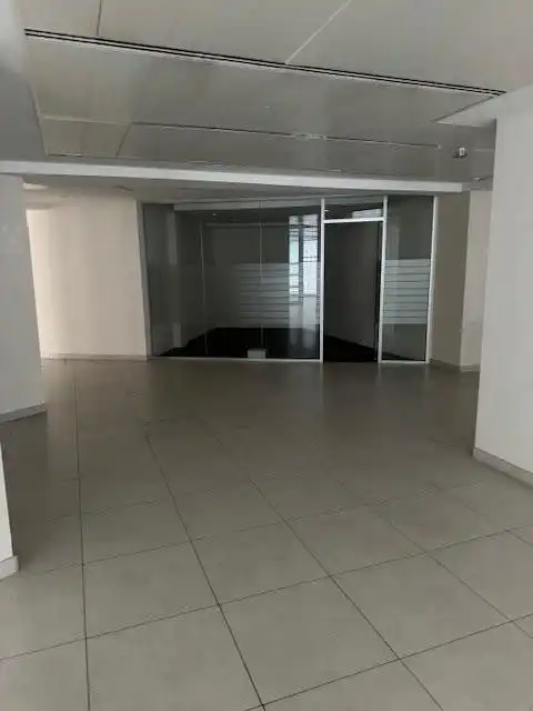 Commercial properties for rent in Calle Nuestra Señora de la Almudena, Vírgenes