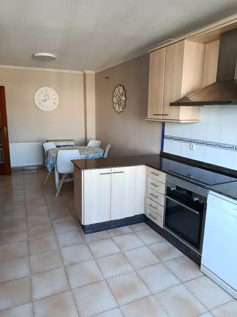 Flat to rent in Rúa da Angustia 32