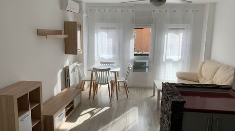 Foto 2 de Apartamento de alquiler en Barrio de Delicias, Zaragoza Capital