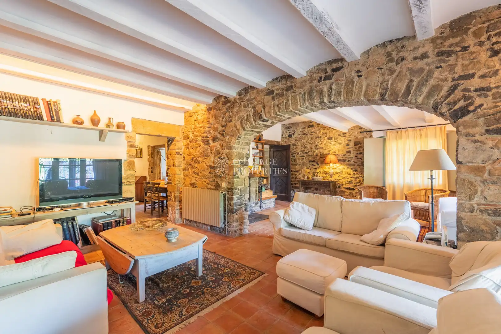 Living room of Country homes for sale in Foixà  with Air Conditioner, Private garden and Swimming Pool
