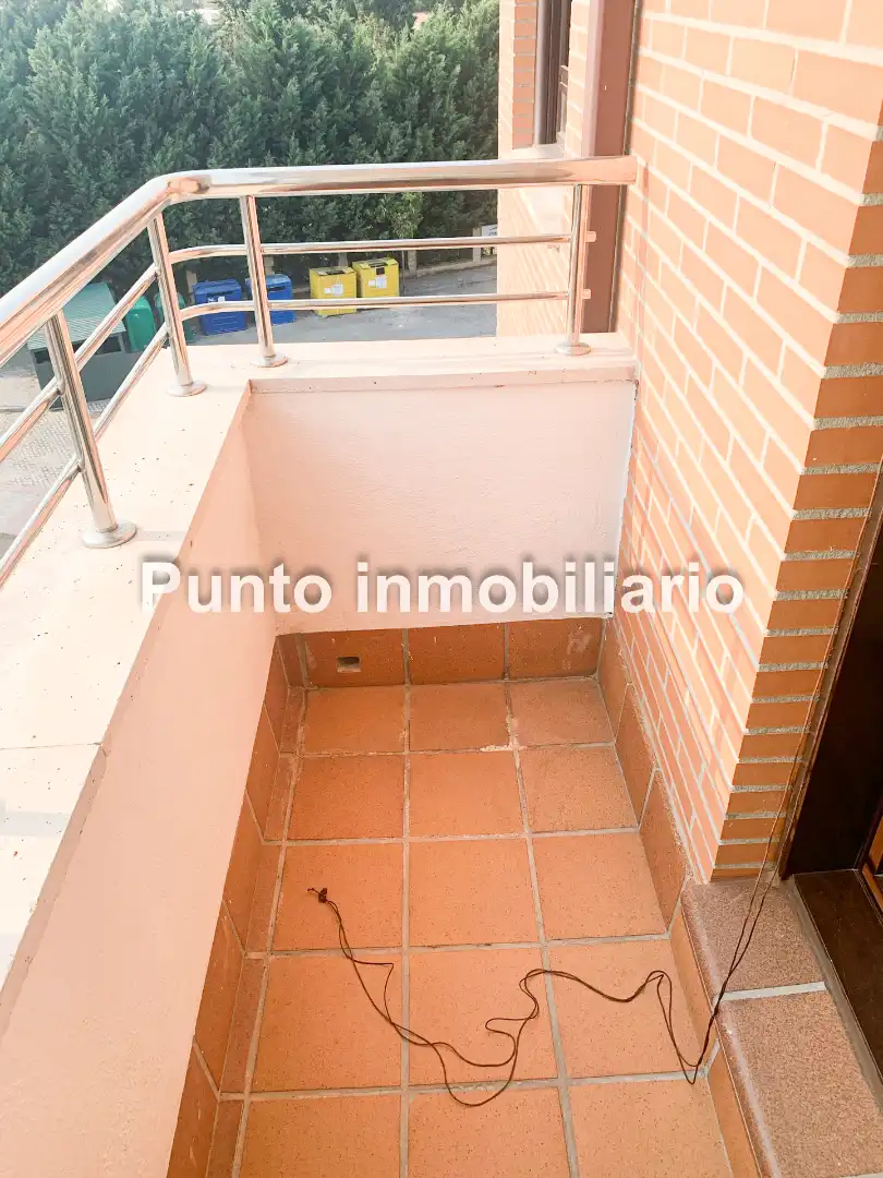 Wohnung zur Miete in Calle Santa Ana, La Flecha - Monasterio del Prado