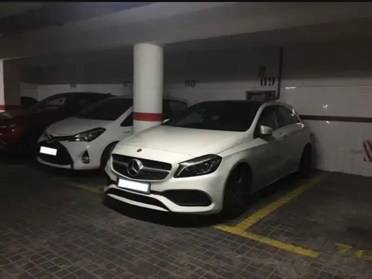 Parkplatz von Garage zur Miete in Madrid