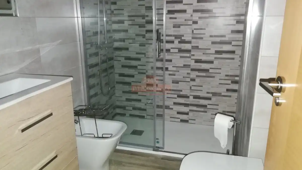 Flat with terrace to rent in Ensanche - Franciscanos, imagen 7