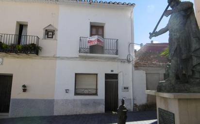 Vista exterior de Finca rústica en venda en Vall d'Alba amb Terrassa, Traster i Balcó