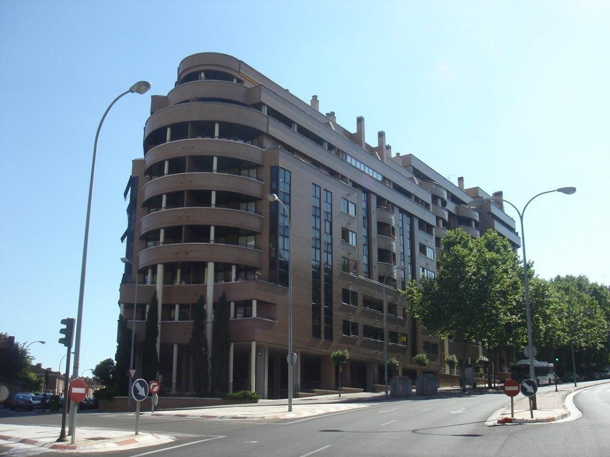 Exterior view of Flat for sale in Valladolid Capital  with Heating, Parquet flooring and Terrace