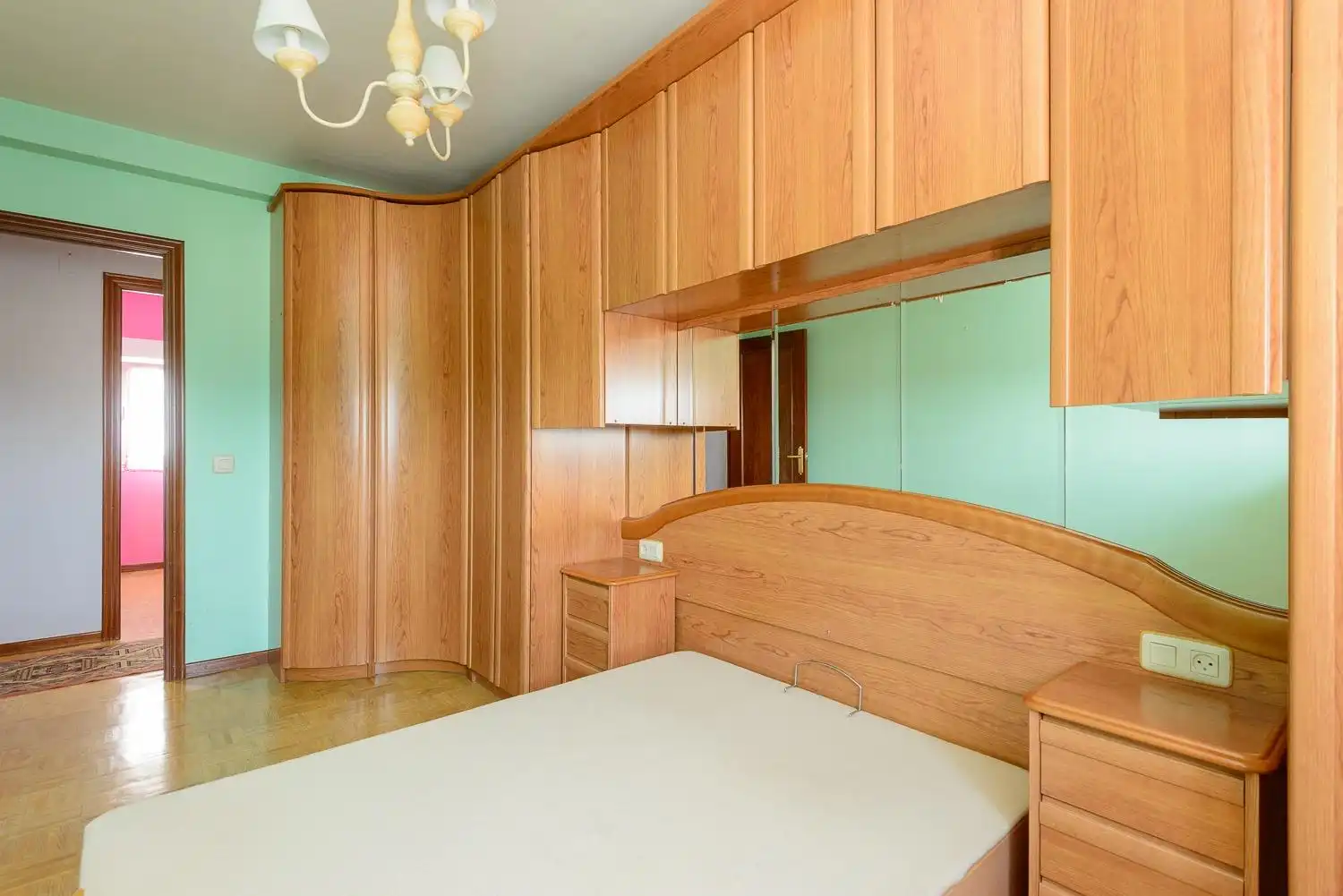 Habitación de Piso en venta en Siero con Calefacción, Trastero y Amueblado