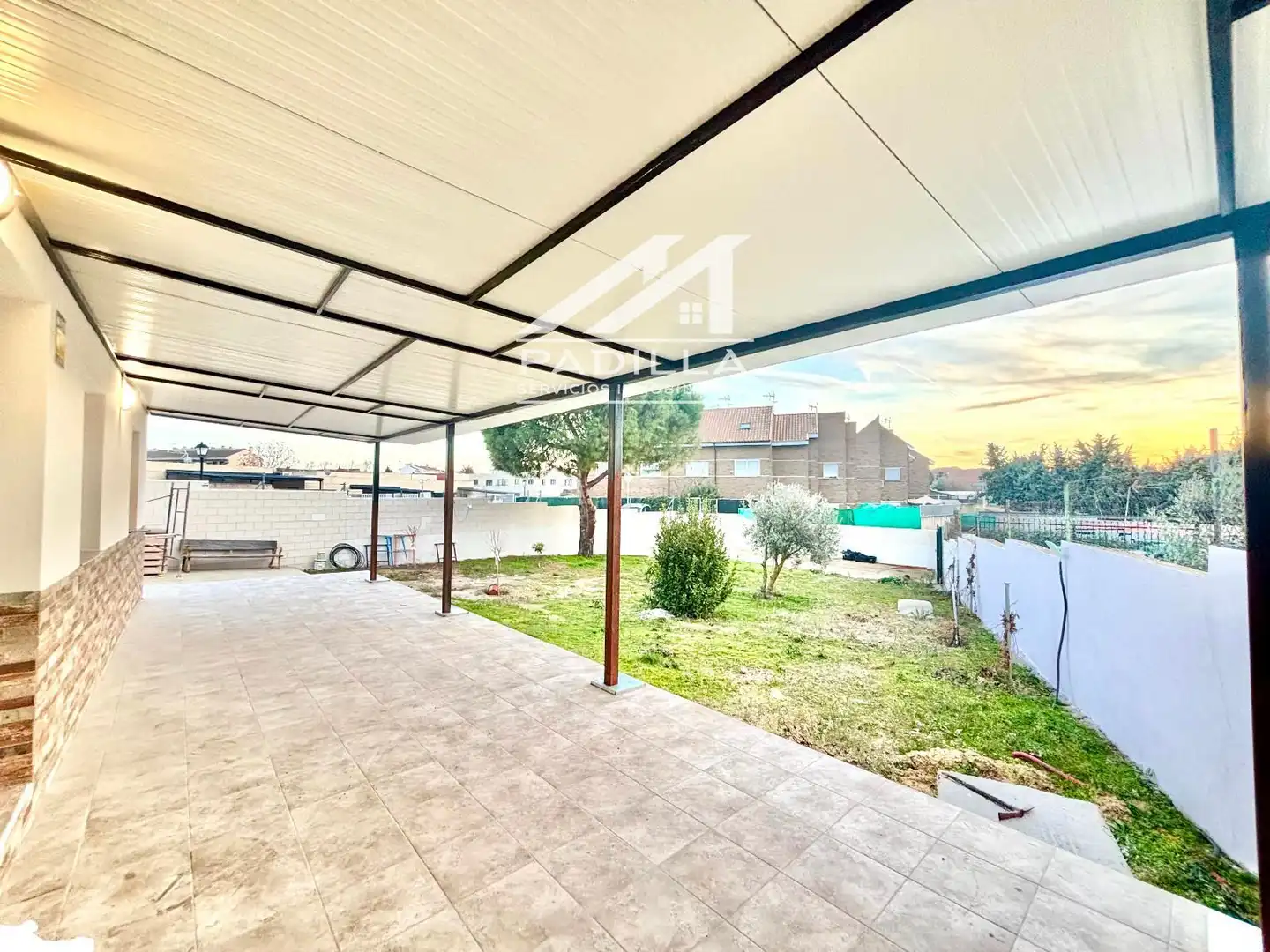 Terraza de Casa adosada en venta en El Viso de San Juan con Calefacción