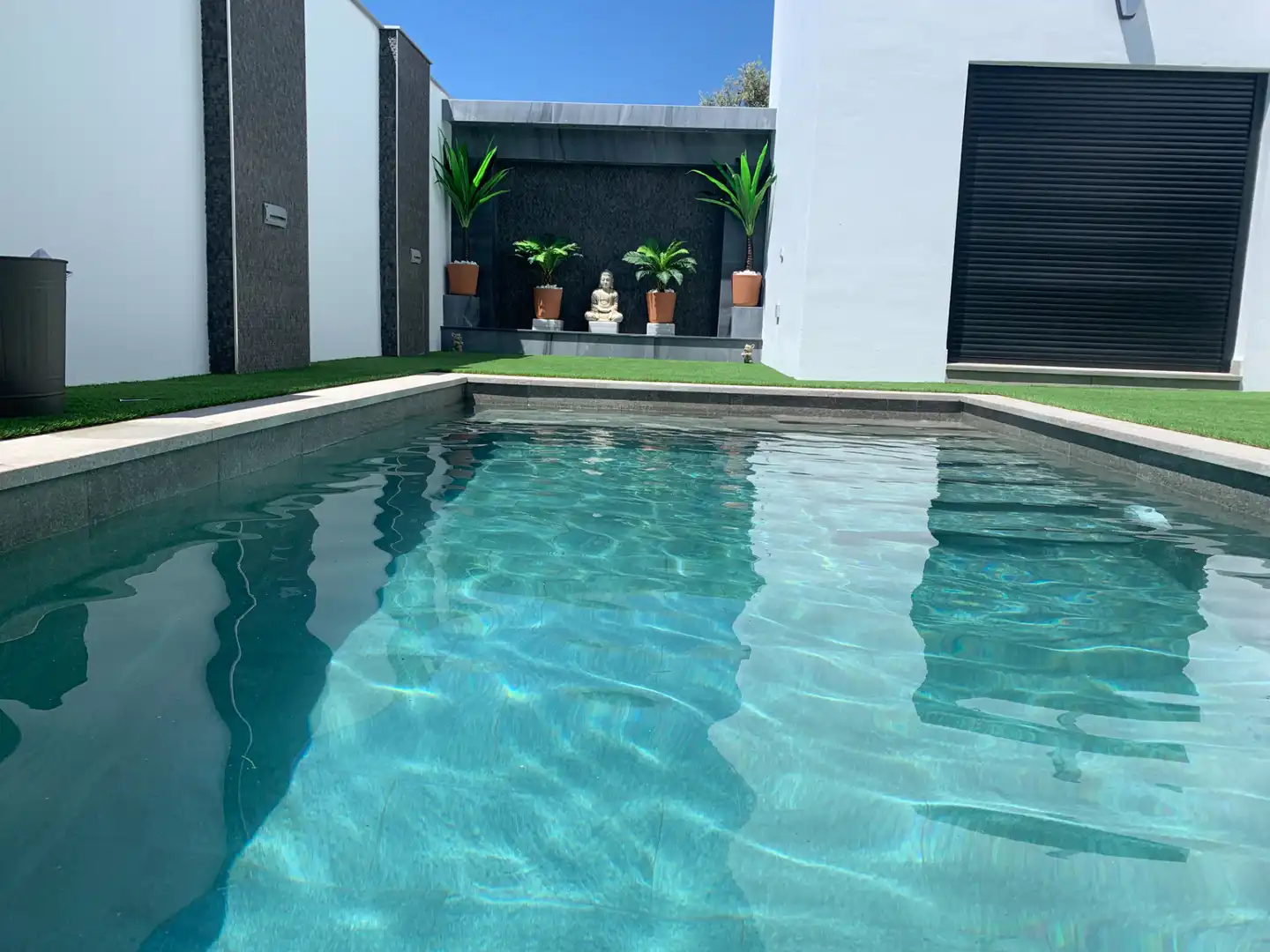Swimming pool of Houses for rent in Nerja  with Air Conditioner, Private garden and Terrace