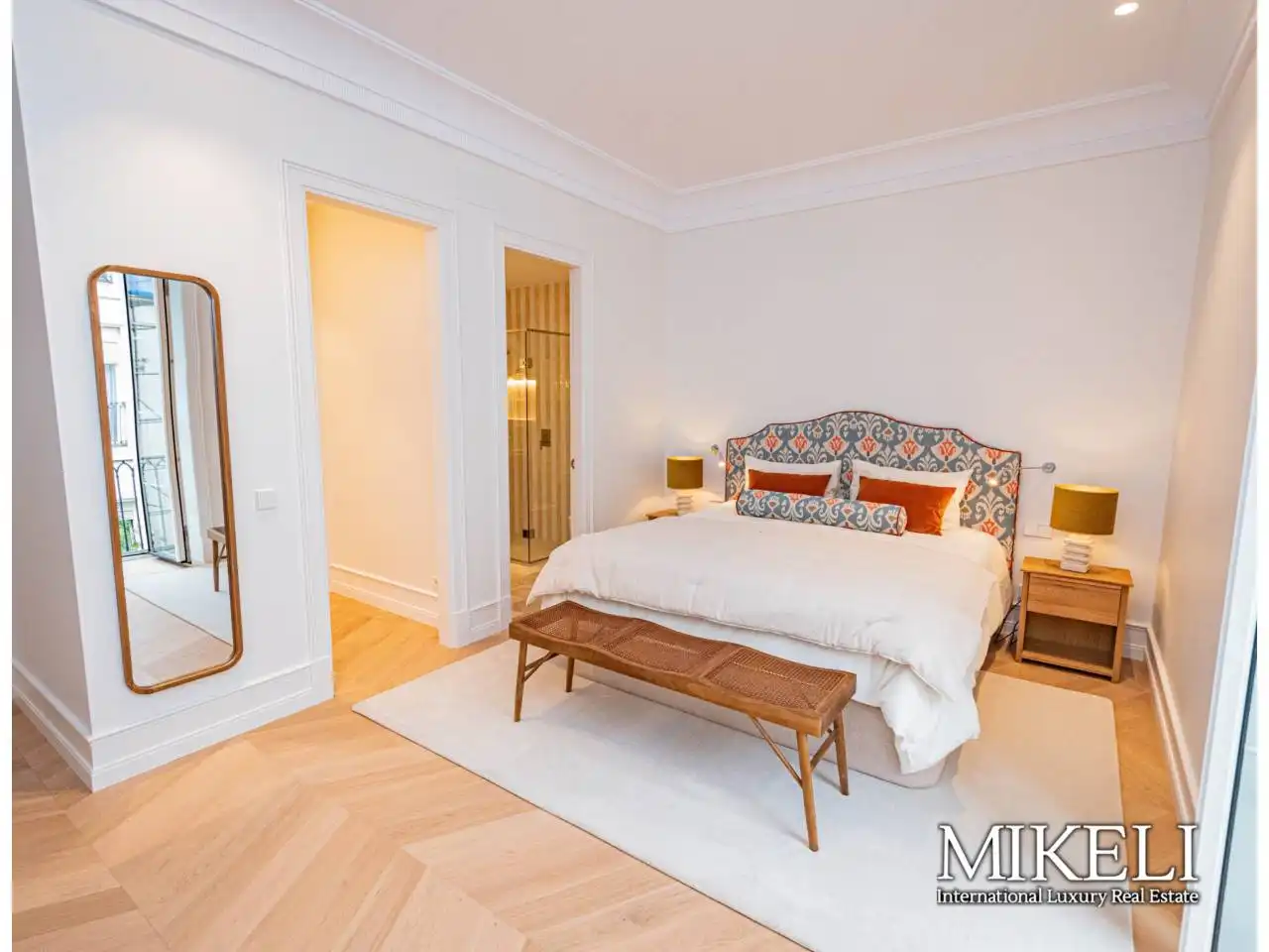 Schlafzimmer von Wohnung zur Miete in Santander mit Heizung, Möbliert und Balkon