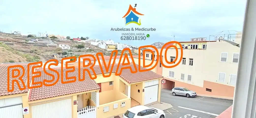 Vista exterior de Casa adosada en venta en Cardones