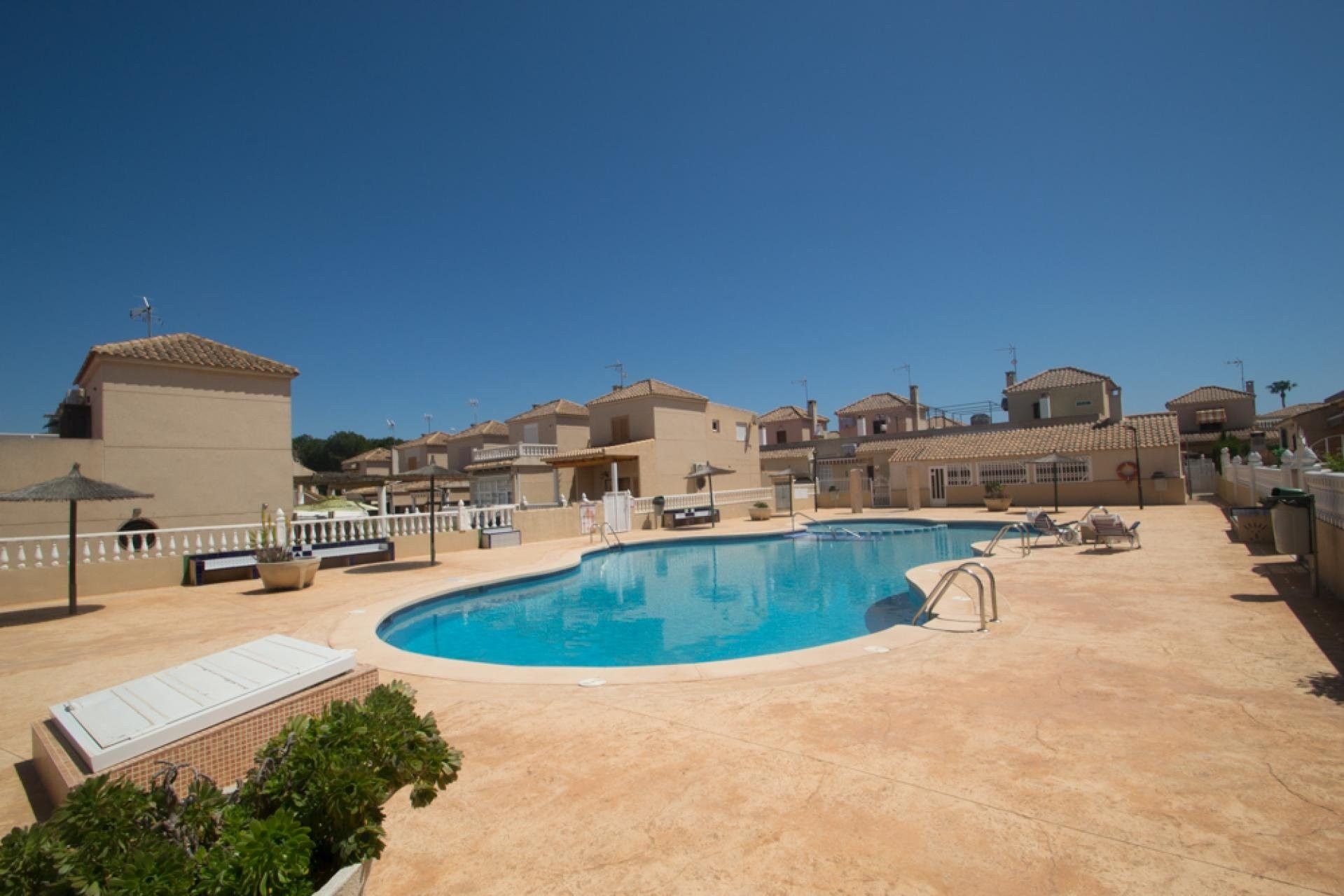 Swimming pool of Country house for sale in Torrevieja  with Terrace and Furnished
